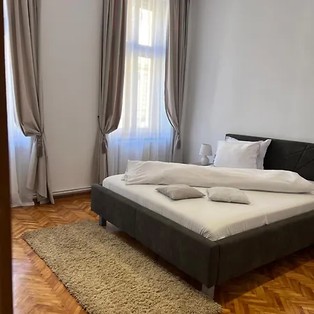 Alice Apartament Centru Apartment