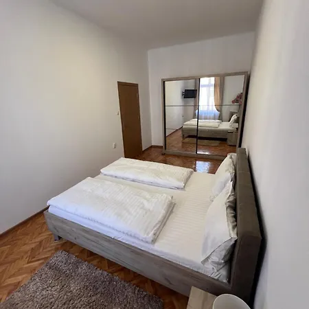 Alice Apartament Centru Apartment
