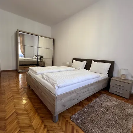 Apartment Alice Apartament Centru *